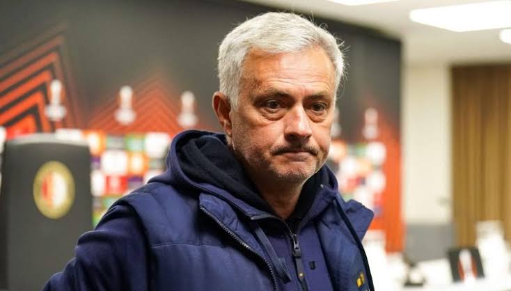 Jose Mourinho Replies Dutch Journalist In A Cheeky Manner 