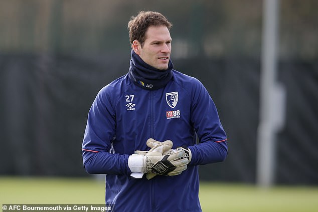 AC Milan Consider Begovic As Replacement For Pepe Reina