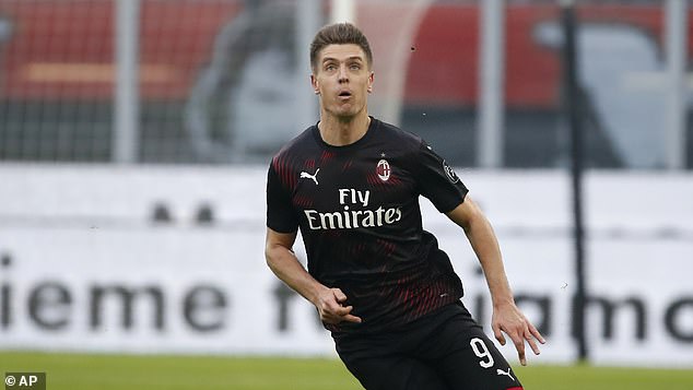 Milan's Pepe Reina, Krzysztof Piatek To Join Aston Villa Amid Injury Woes