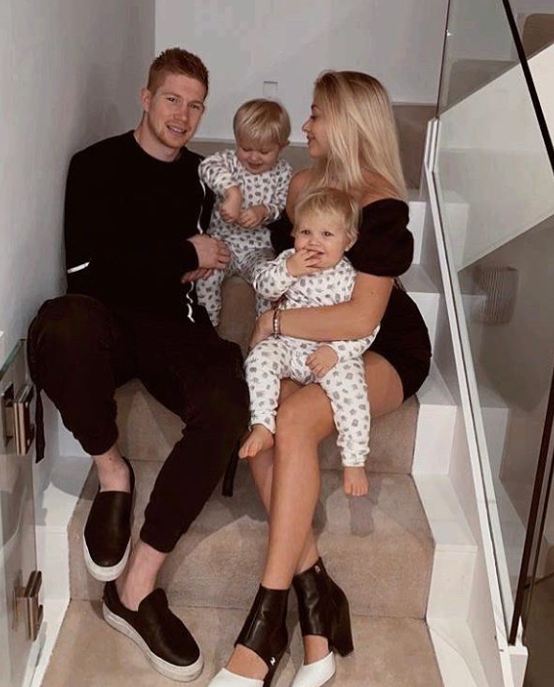 Kevin De Bruyne and his family 