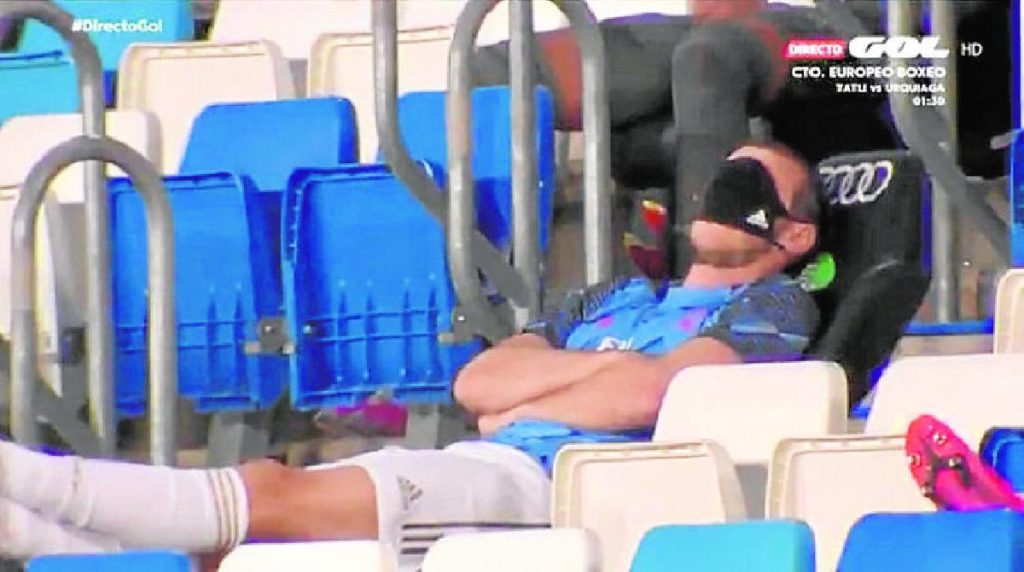 Gareth Bale sleeping during a match