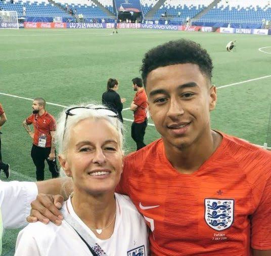 Jesse Lingard and his mother 