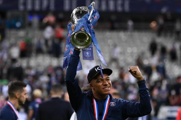 mbappe celebrates with the Coupe de France cup
