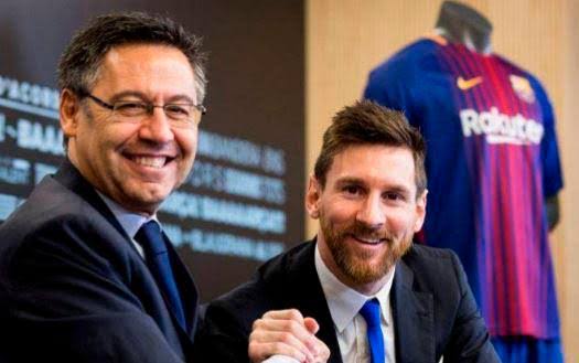The president of Barcelona, Josep Maria Bartomeu, and Lionel Messi 