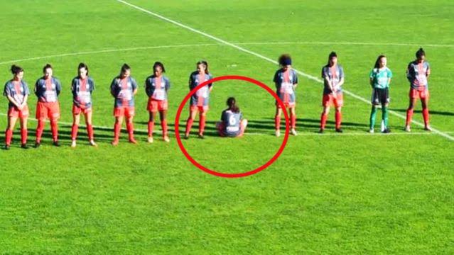 Paula Dapena chose to sit down while her teammates are paying tribute to the late Diego Maradona.