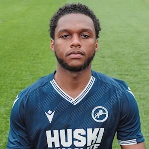Booing for taking a kneel against racism: Millwall is "Dismayed" Millwall's Mahlon Romeo is "disrespected"
