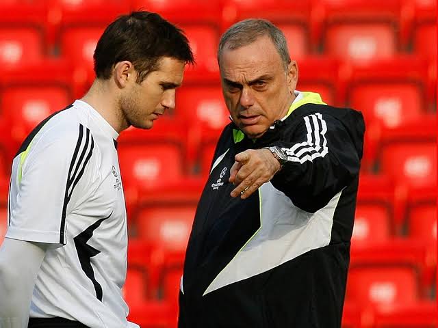 Current Chelsea coach Frank Lampard and the former coach of the club Avram Grant during their time together at Stamford Bridge 2007-2008.