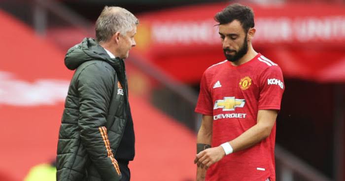 The Manchester United manager Ole Gunnar Solskjaer and the club's midfielder Bruno Fernandes.
