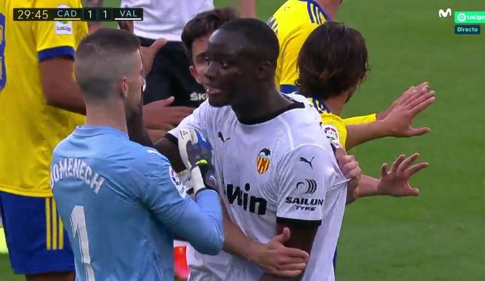 Mouctar Diakhaby agitating against the racist abuse he allegedly suffered at the hands of Cadiz's player Juan Cala.