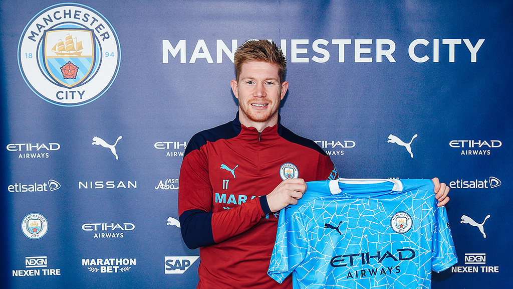 Kevin De Bruyne signs new deal with Manchester City