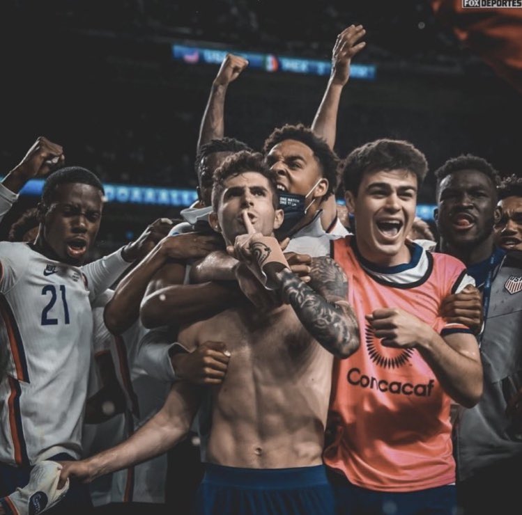 Christian Pulisic silence opposing fans after scoring the match-winning goal in the Concacaf Nations League final between the USA and Mexico.