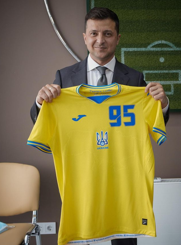 Ukraine president Vladimir Zelensky displaying the new kit.