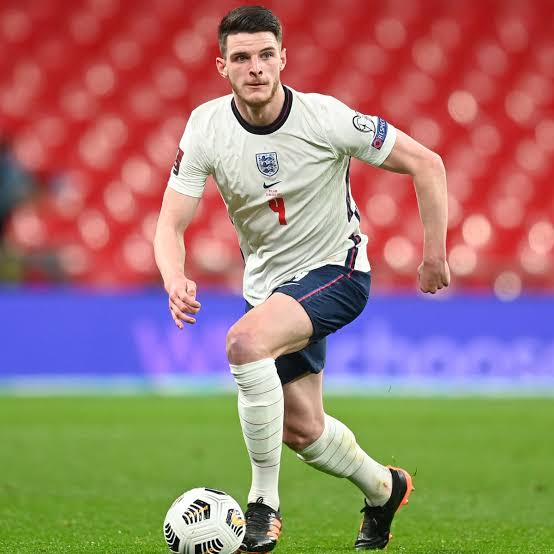 Declan Rice in action for the Three Lions of England.