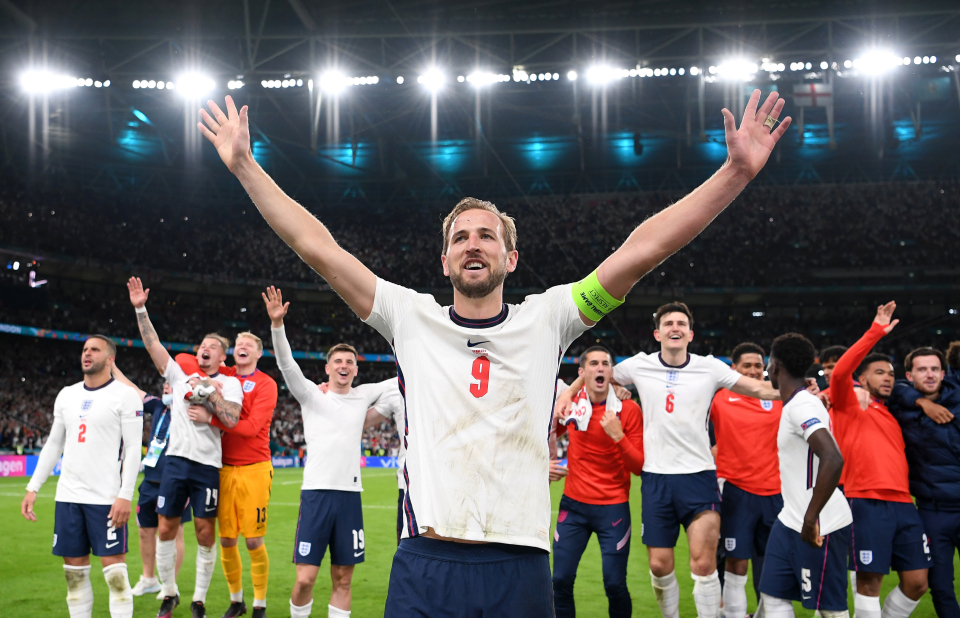 Harry Kane of England celebrates with his teammates after England made it to Euro 2020 final.