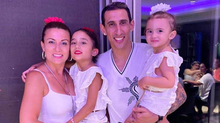 Angel Di Maria and his family.