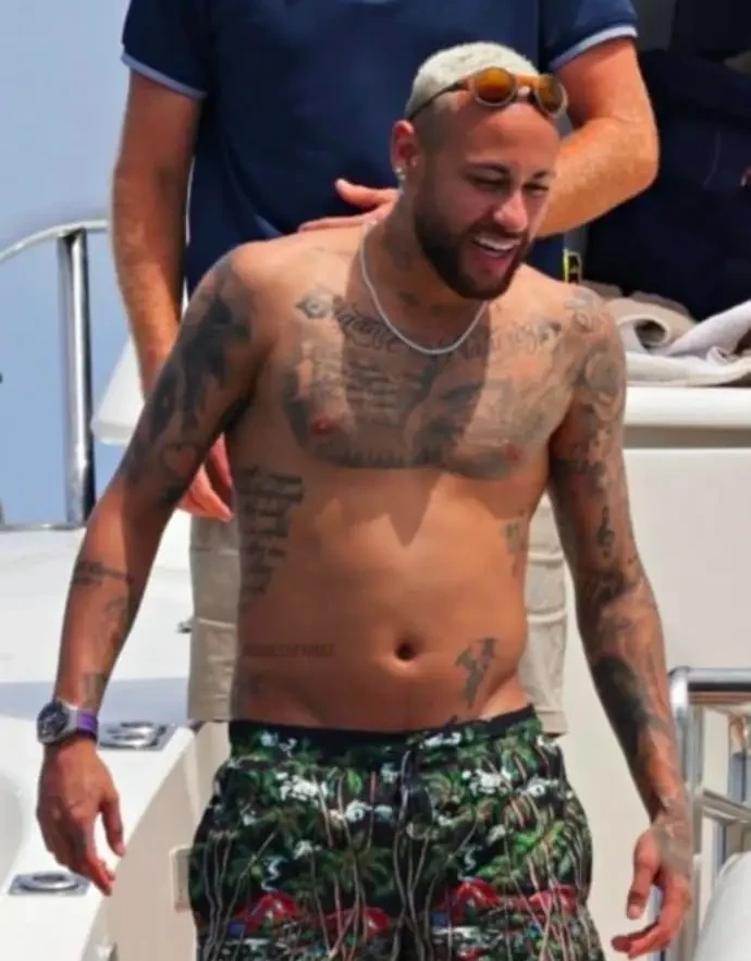 Neymar added some weight around his waistline.