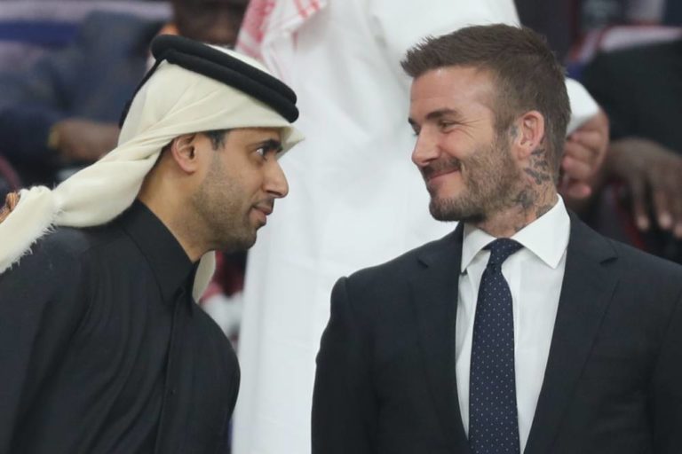  David Beckham (R) and Nasser al-Khelaifi, chairman of Qatar Sports Investments.