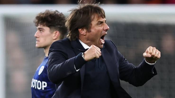 Antonio Conte of Tottenham celebrates wildly after a 2-1 win over Leeds United on Sunday. 