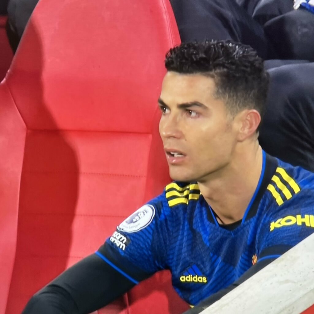 Cristiano Ronaldo Gets Enraged After Being Taken Off by Ralf Rangnick Against Brentford (Video)