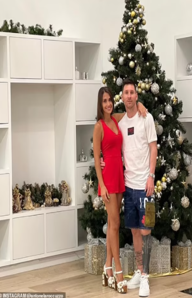 Lionel Messi and his wife Antonela Roccuzzo inside the mansion during the Christmas holiday. 