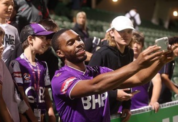 Daniel Sturridge taking selfie after he made his first appearance for Perth Glory in November 2021. 
