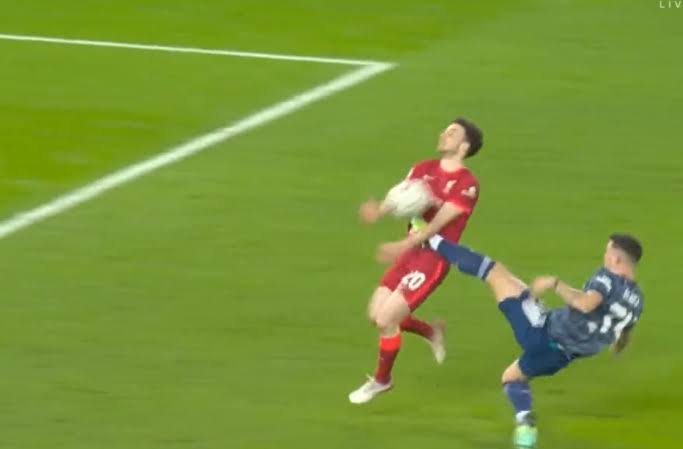 Granit Xhaka's Tackle that let to sending off