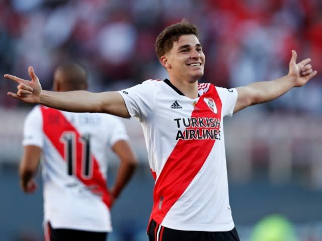 Manchester City Completes Julian Alvarez's Signing from River Plate for €17M But Player To Reman With Plate