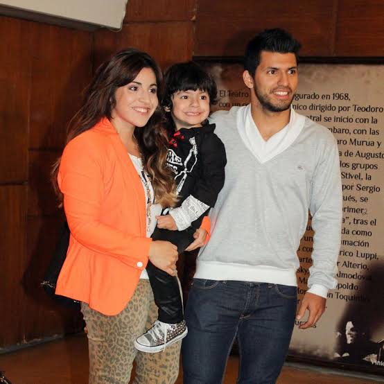 Sergio Aguero and his girlfriend Sofia Calzetti posed with a child
