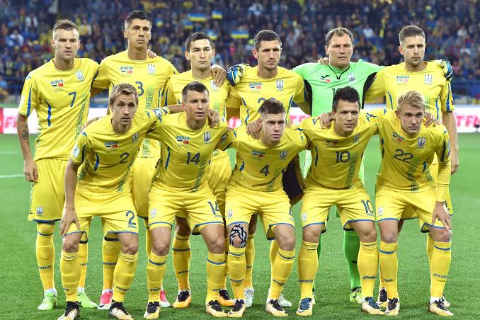 Foreign Footballers in Ukraine and Russia's clubs are free to join clubs outside the two countries as FIFA suspends their existing contracts