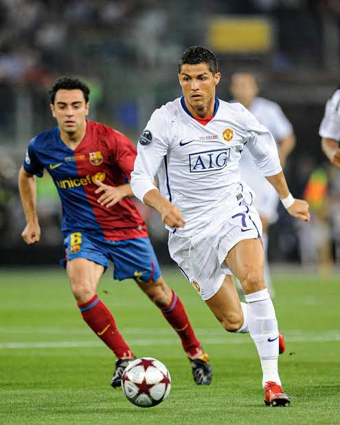 Cristiano Ronaldo and Xavi played against each other when the Portuguese star was at Manchester United between 2003 and 2009. 