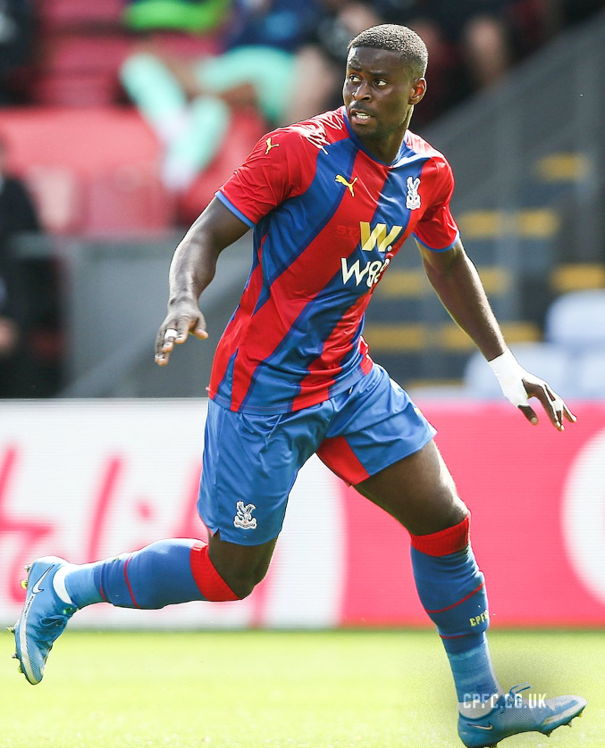 Marc Guehi in action for Crystal Palace.
