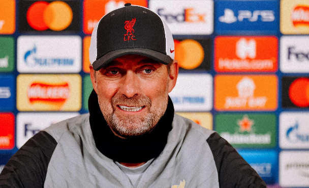 Unai Emery, the coach of Villarreal threatens that Liverpool will suffer in Spain after 2-0 defeat at Anfield... Jurgen Klopp put his players on alert