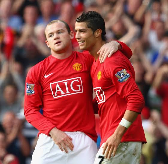 Wayne Rooney and Cristiano Ronaldo played together at Manchester United between 2004 and 2009. 