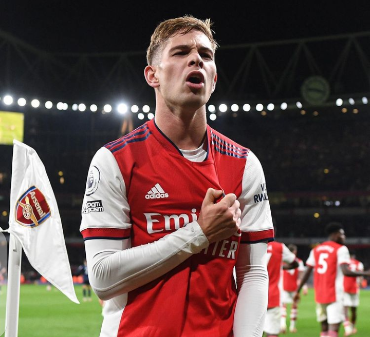 Emile Smith Rowe's football history and stats