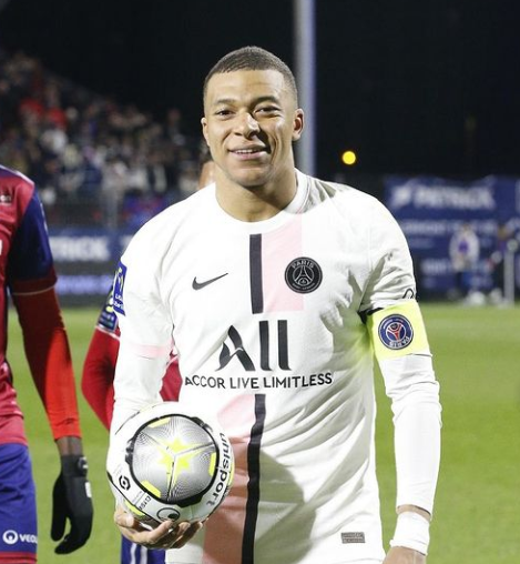Details of Kylian Mbappe's contract with PSG