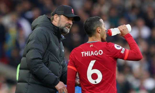 Jurgen Klopp of Liverpool waters down Sadio Mane's potential move to Bayern Munich, gives update on Thiago and Fabinho