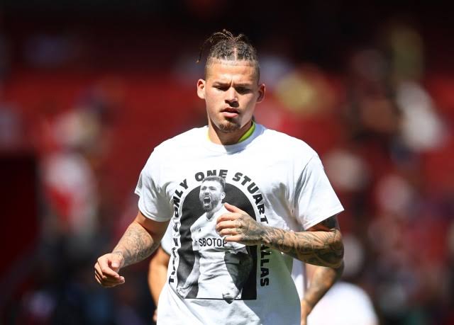 Stuart Dallas received a heartwarming message from Arsenal as Leeds stars wear T-shirts in tribute after full-back’s horror injury