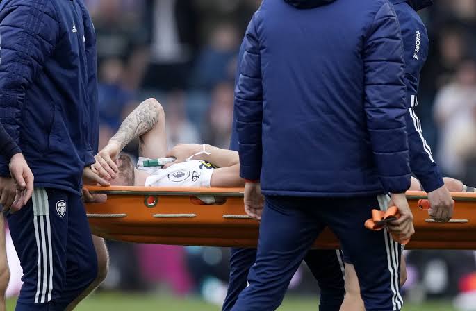 Stuart Dallas received a heartwarming message from Arsenal as Leeds stars wear T-shirts in tribute after full-back’s horror injury