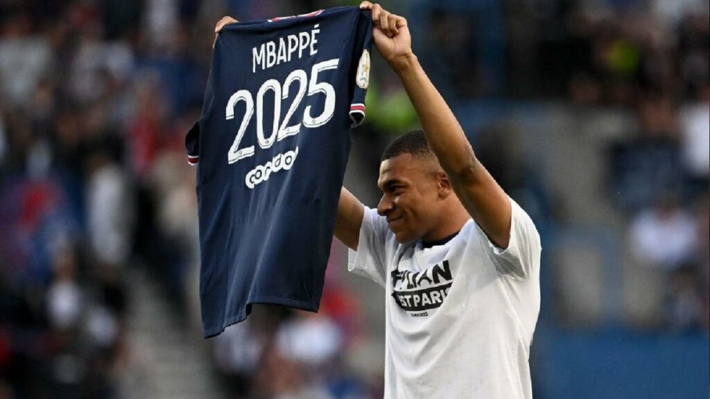 Mbappe news contract with Paris Saint-Germain