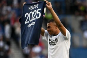 Mbappe news contract
