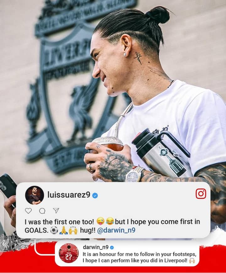 Luis Suarez sends a message to Darwin Nunez at Liverpool