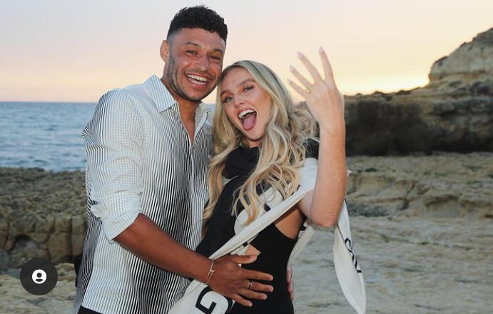 Alex Oxlade-Chamberlain takes advantage of a beautiful sunset to propose to his lover Pierre Edwards