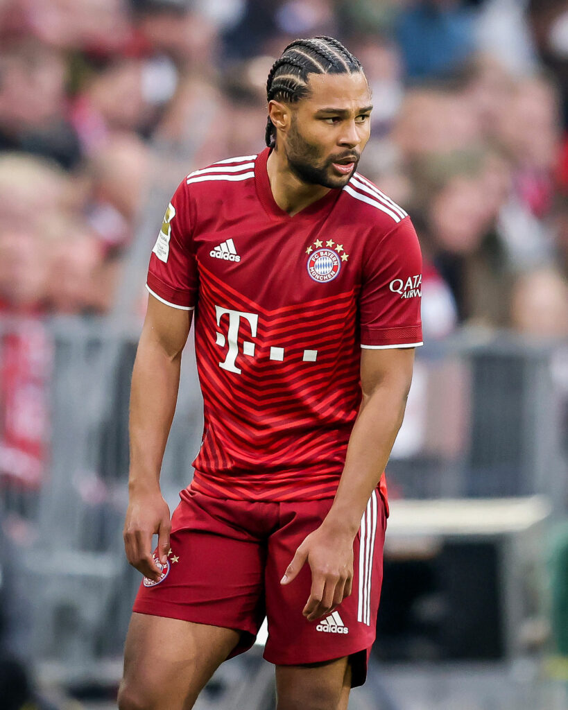 Chelsea enters race to sign Bayern's Serge Gnabry or AC Milan's Rafael Leao