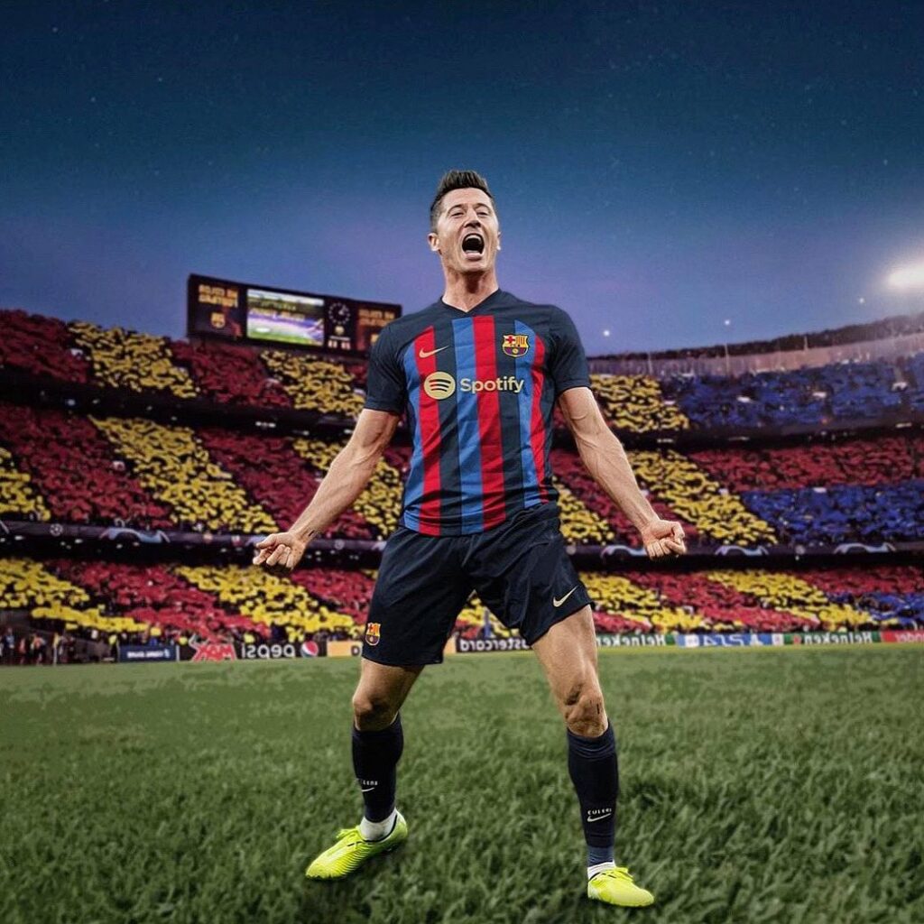 Robert Lewandowski joins Barcelona on a €50M deal