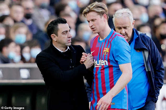 Barcelona Fans Bullies Frenkie De Jong Over Salary Saga As The Dutchman Arrived Training Ground (Video)