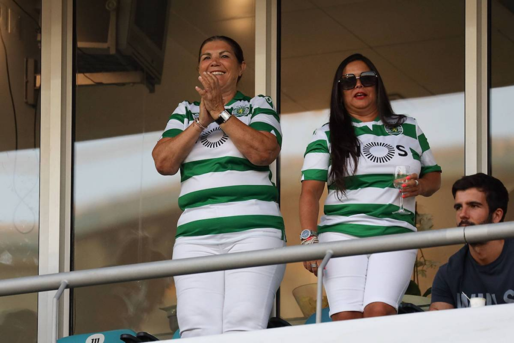 Cristiano Ronaldo Might Make An Emotional Return To Boyhood Club Sporting Lisbon To Play With His Son - Stars Mother