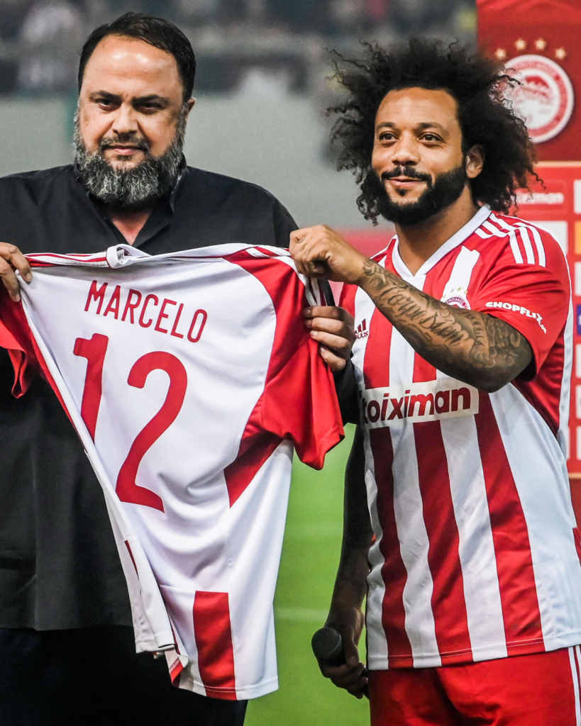 Marcelo Thunderous Welcome By Olympiacos Fans Had The Whole Stadium Shaking