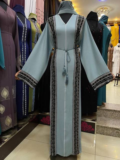 Qatar abaya