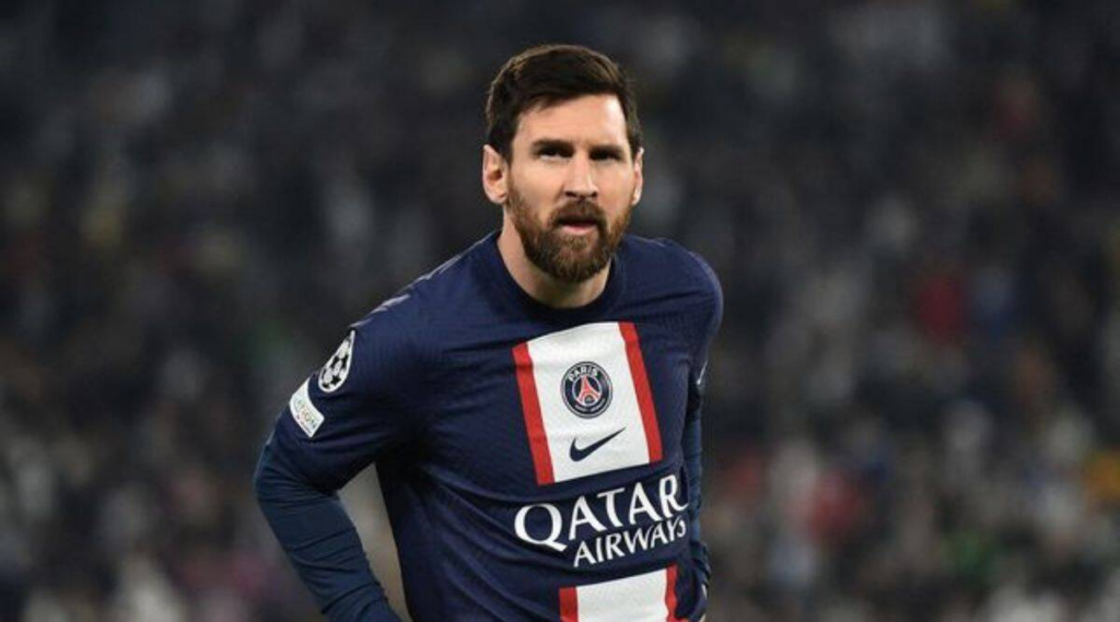 PSG Looking To Retain Lionel Messi With A New Contract Offer