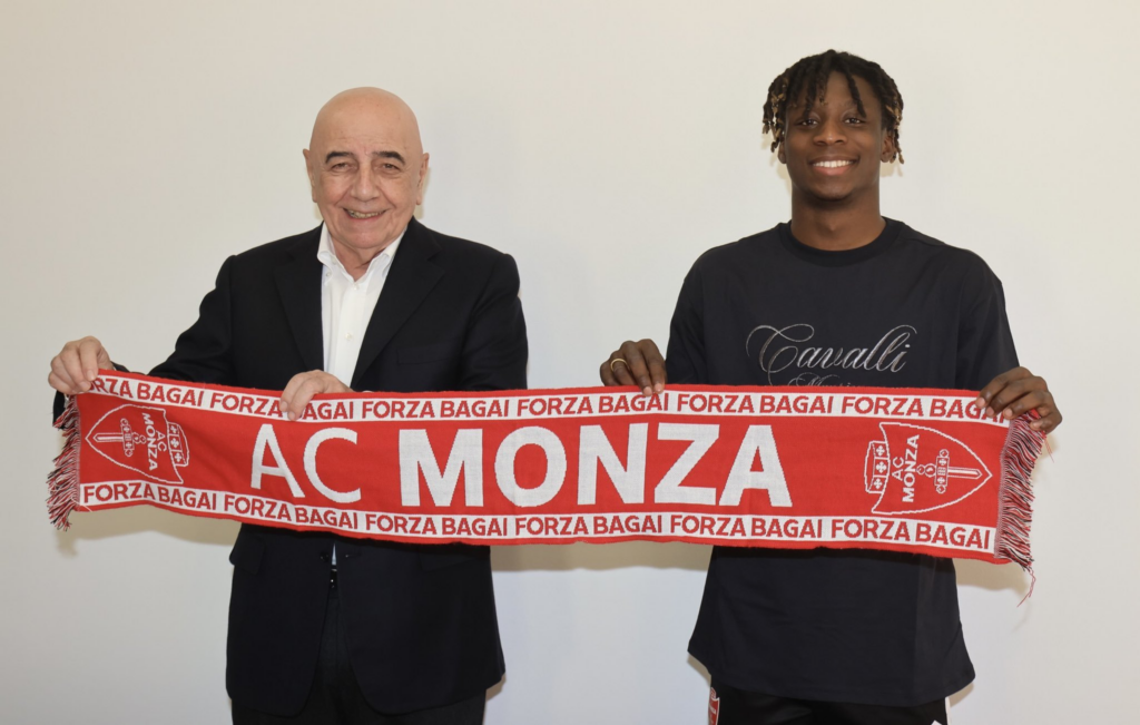 Obafemi Martins Can't Hold His Gladness As His Son Signs First Professional Contract With Monza